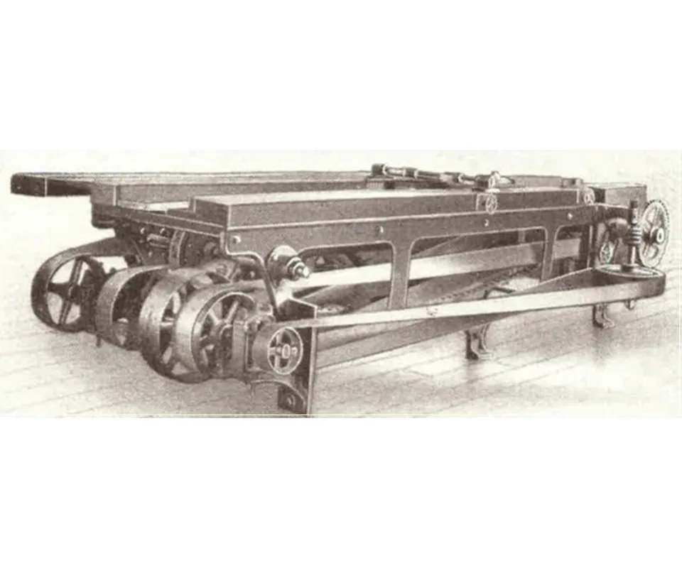 Oil Cake Trimming Machine