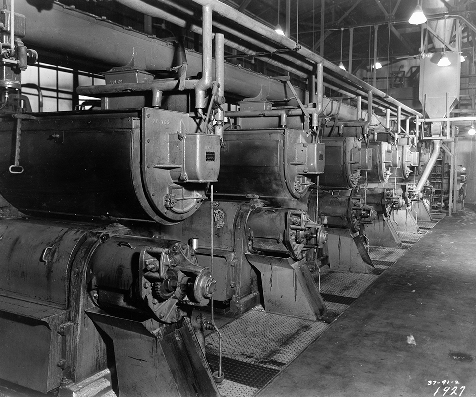 FOMMCO began manufacturing mechanical screw presses