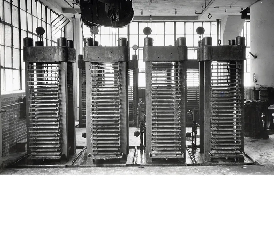 1920s Hydraulic Presses