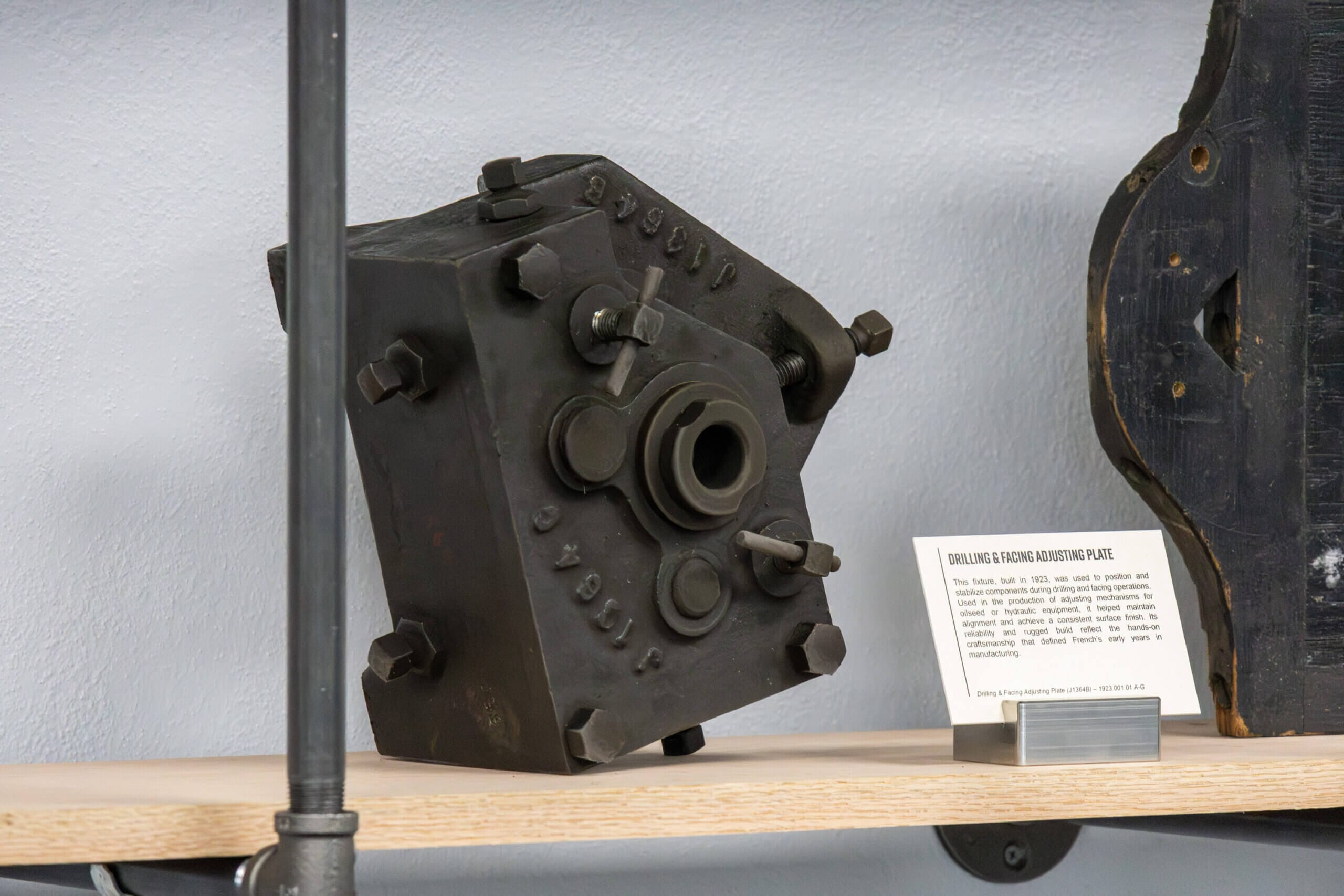 drilling_and_facing_fixture Drilling and facing fixture J1364B, built in 1923, the earliest-dated tool in The French Museum.